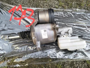 бачок головного гальмівного циліндру
